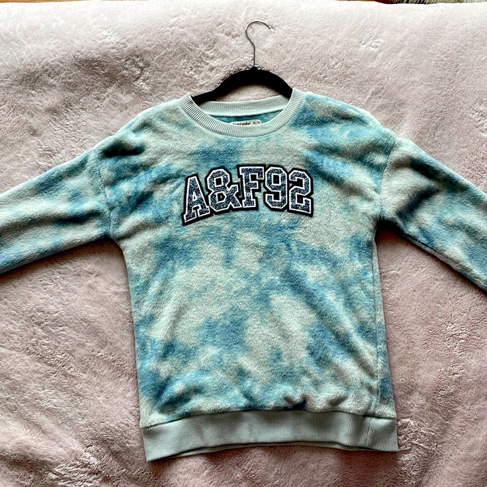 Abercrombie Kids cute sweater